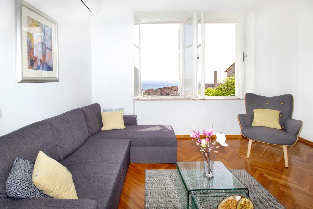 Figurin Apartment